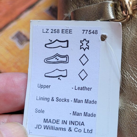 Gold Leather Mules, 1" heel. 11WW (US equivalent for UK shoes) New, no box - Picture 4 of 5